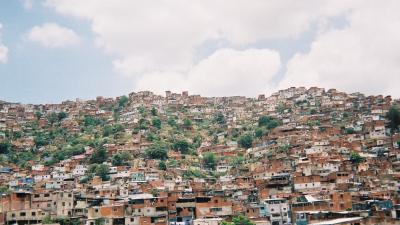 El colapso económico de Venezuela: análisis y soluciones